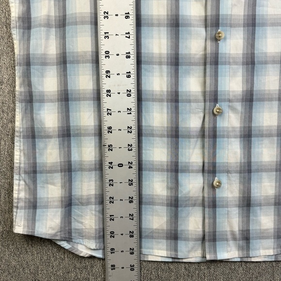 Travis Mathew Blue Gray Plaid Short Sleeve Button Up Shirt Men's Size L READ - Picture 10 of 13